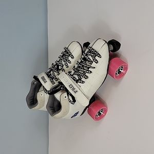 Pacer Pro Series 428 Roller Skates